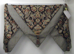 patterned valance
